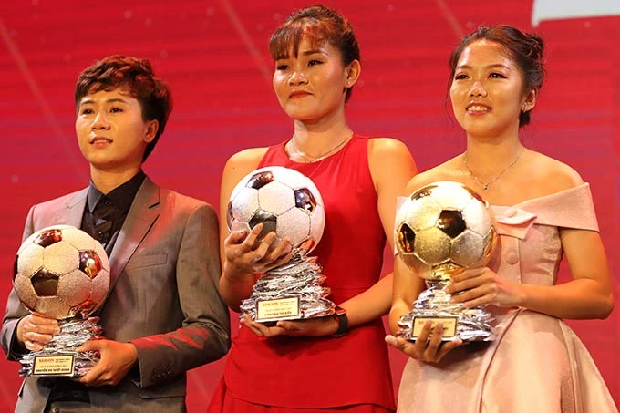 Huỳnh Như và Tuyết Dung tại Gala trao giải QBV Việt Nam 2019