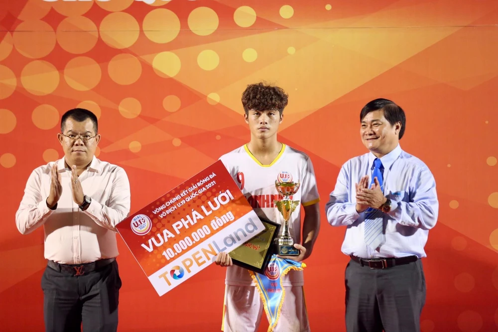 Tiền đạo Nguyễn Quốc Việt, vua phá lưới tại VCK U19 quốc gia 2021