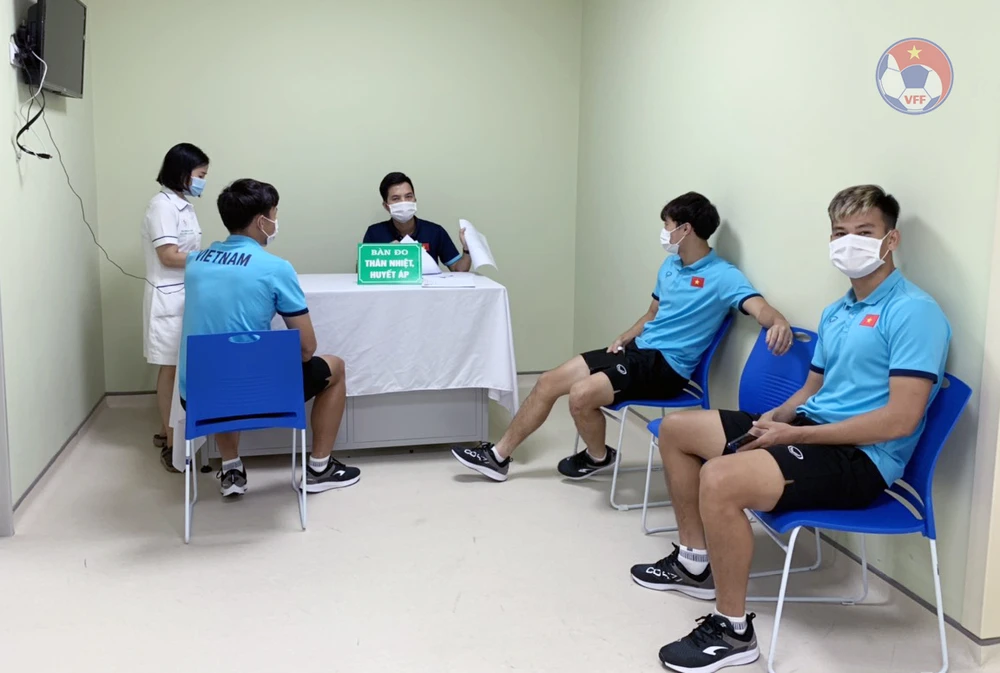 Cầu thủ của ĐT Việt Nam cùng các CLB Hà Nội, Viettel và Sài Gòn đã được ưu tiên tiêm vaccine phòng, chống dịch Covid-19 để làm nhiệm vụ quốc tế
