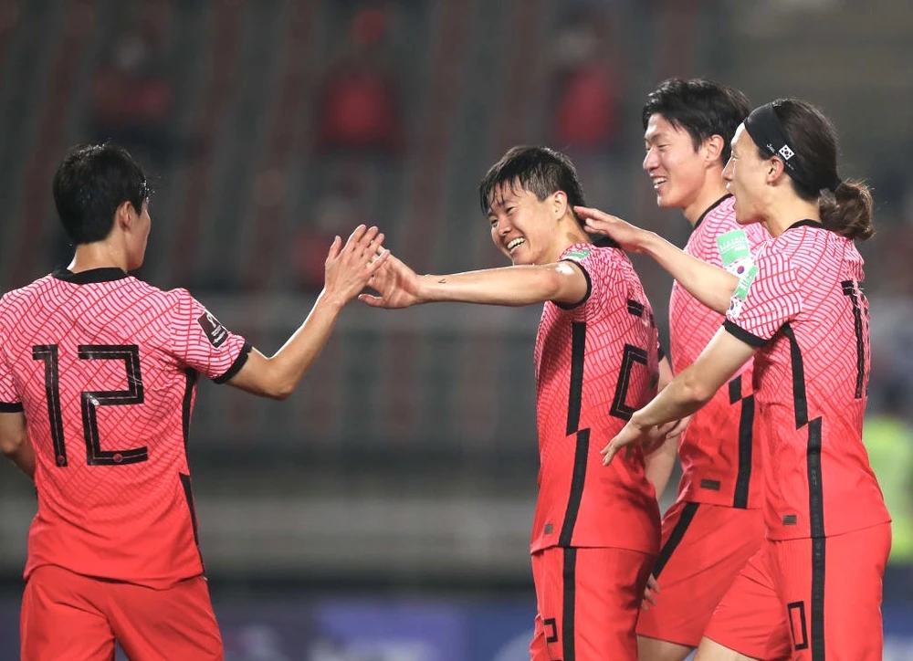 Niềm vui của các cầu thủ Hàn Quốc 