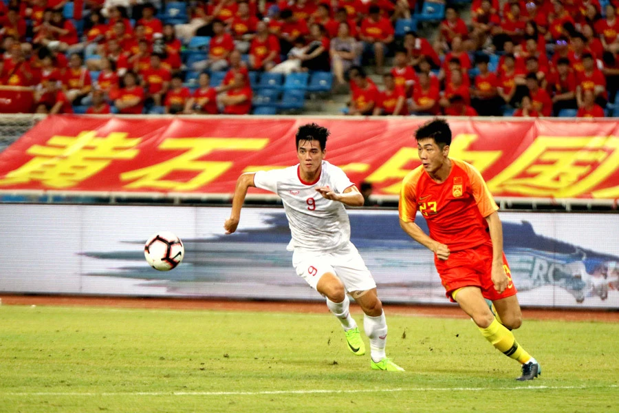 Tiến Linh toả sáng trong chiến thắng 2-0 của U23 Việt Nam trước Trung Quốc 