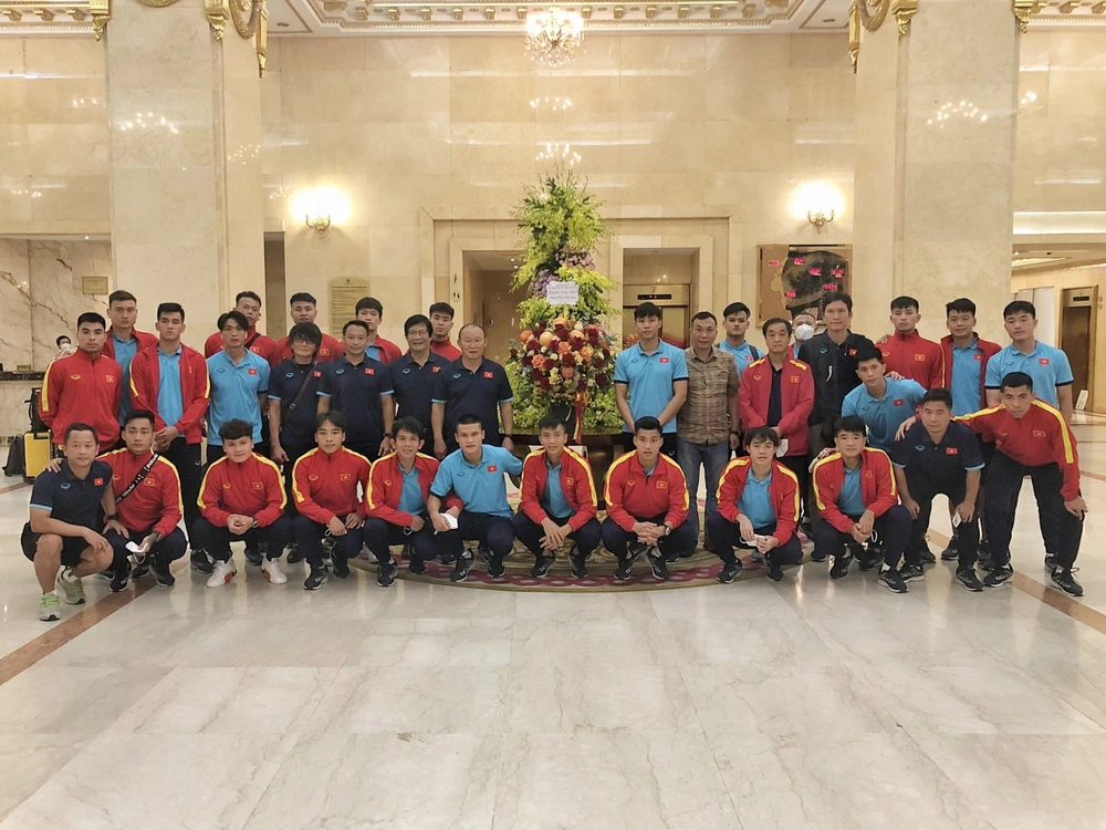 Đội tuyển Việt Nam khi về đến khách sạn 