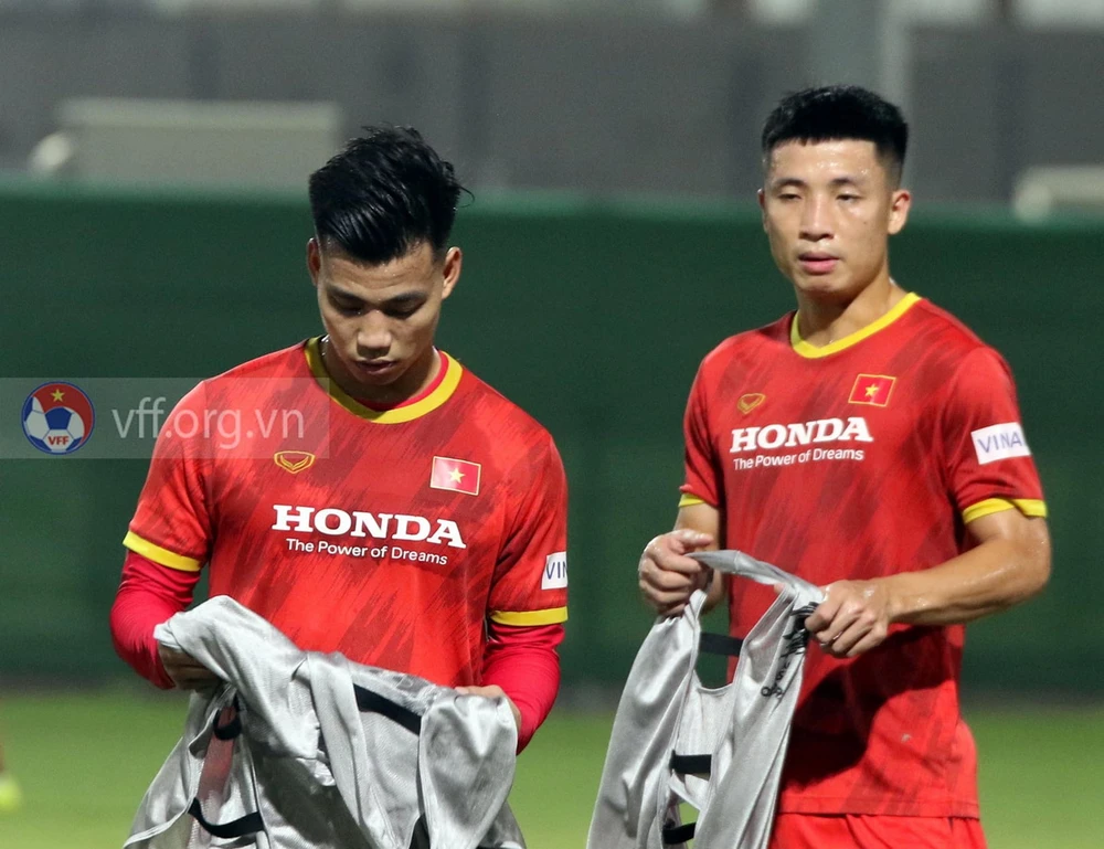 Văn Thanh và Tiến Dũng, hai trụ cột ở hàng thủ đội tuyển Việt Nam