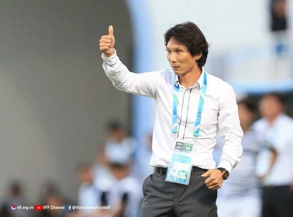 Ông Gong sẽ tiếp bước thầy Park chia tay bóng đá Việt Nam vào đầu năm sau