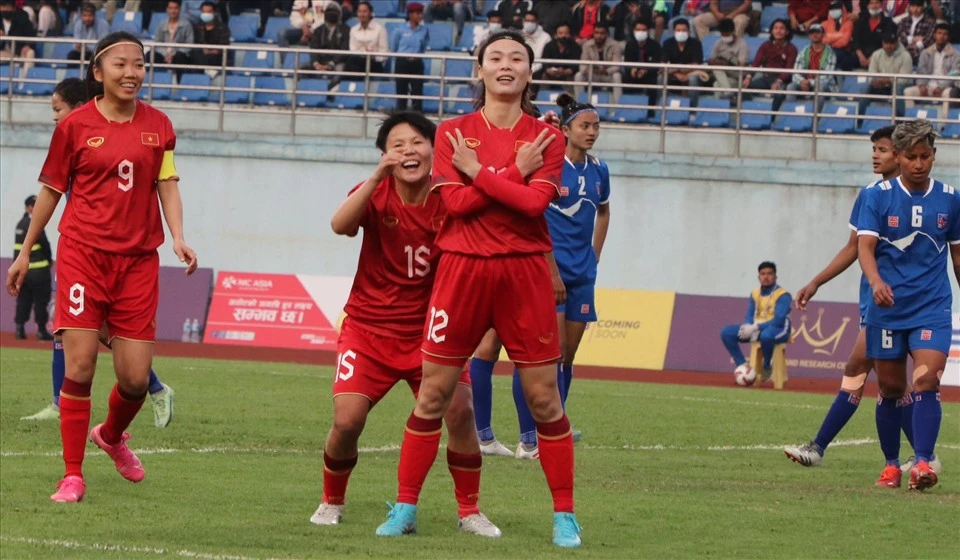 Đội tuyển nữ Việt Nam đã thắng Nepal với tổng tỷ số 7-1 ở vòng loại Olympic 2024