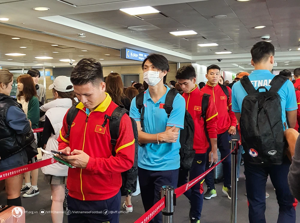 Đội tuyển Việt Nam tại sân bay Incheon