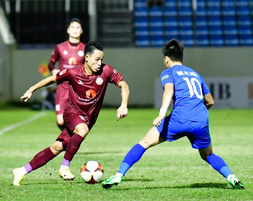 Bình Định giành được 1 điểm trong chuyến làm khách tại sân Hòa Xuân. 