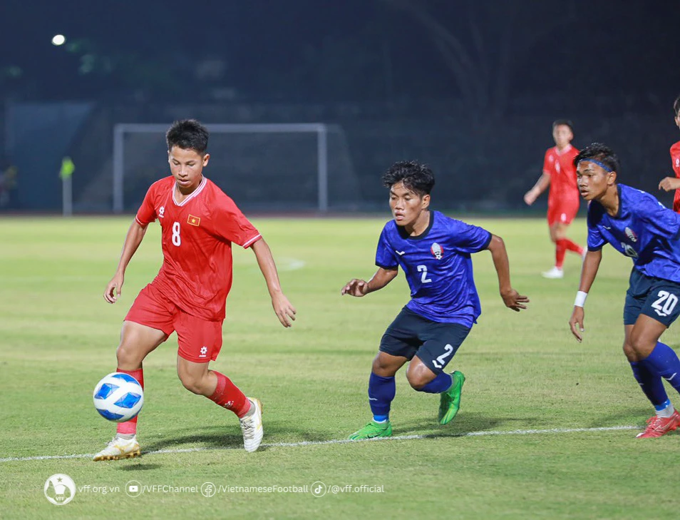 U16 Việt Nam chia điểm cùng U16 Campuchia ở lượt trận thứ 2 vào tối 25-6