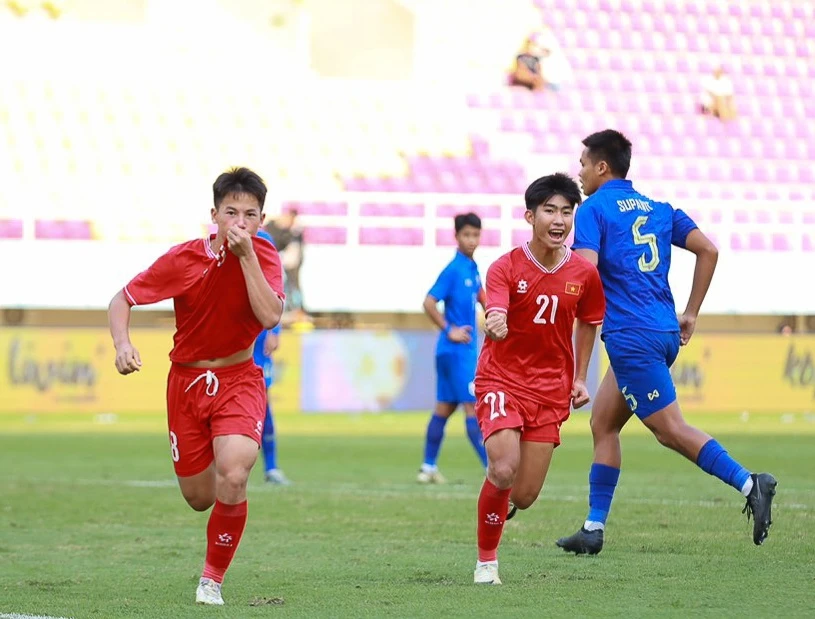 Ghi bàn thắng dẫn trước, nhưng tiếc cho các cầu thủ U16 Việt Nam khi để thua ngược trước U16 Thái Lan