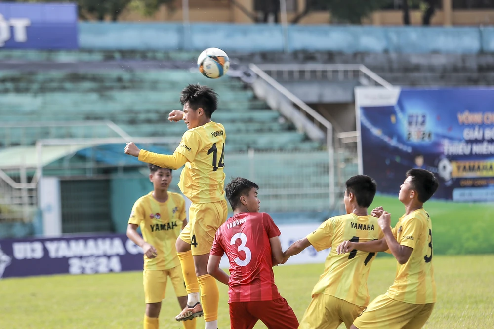 Giải bóng đá thiếu niên (U13) toàn quốc Yamaha Cup 2024 đã xác định được 2 cặp đấu bán kết