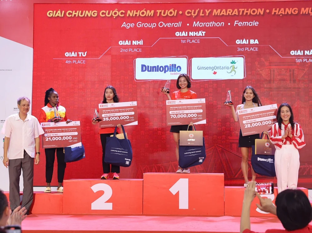 Nguyễn Thị Oanh đoạt Giải nhất nữ cự ly Marathon (42,195 km)