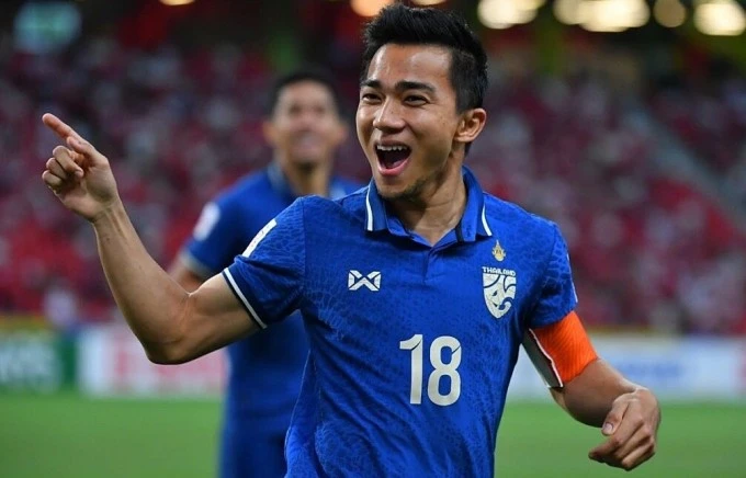 Tiền vệ Chanathip Songkrasin ở AFF Cup 2020. Ảnh: FAT