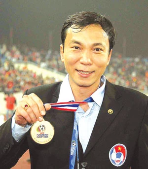 Tổng thư ký VFF Trần Quốc Tuấn: “Tuyển việt nam sẽ vào vòng chung kết Asian Cup 2011”