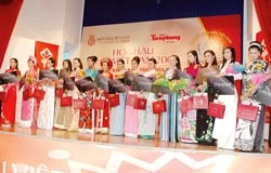 Hoa hậu Việt Nam 2008: 15 thí sinh phía Nam vào chung kết