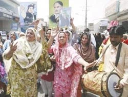 Pakistan : Tìm người kế nhiệm Tổng thống Musharraf