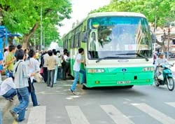 Kế hoạch vận động người dân TPHCM đi xe buýt : Sự chia sẻ của người dân là yếu tố quyết định