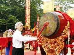 Tưng bừng Lễ hội Lam Kinh