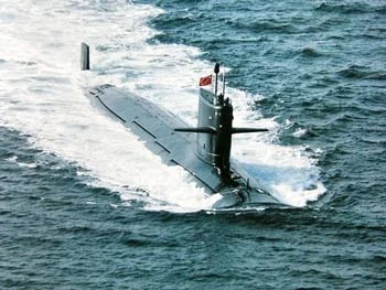 Trung Quốc lần đầu tiên phô diễn tàu ngầm hạt nhân