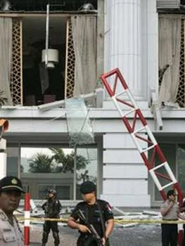 Indonesia: Bom nổ tại hai khách sạn ở Jakarta, 9 người thiệt mạng, 50 người bị thương