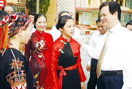 Thủ tướng Nguyễn Tấn Dũng: Yên Bái cần phát huy tiềm năng để thoát nghèo