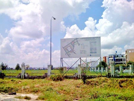 Khu y tế kỹ thuật cao Bình Tân, TPHCM: Một năm động thổ, vẫn bãi đất hoang