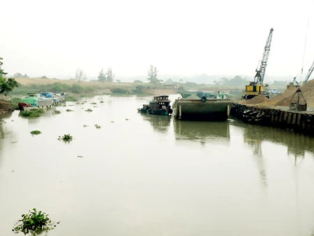 Liên quan đến nguồn nước cấp phục vụ sinh hoạt ở TPHCM đều bị ô nhiễm: Mọi con đường ô nhiễm đều dẫn ra sông Đồng Nai