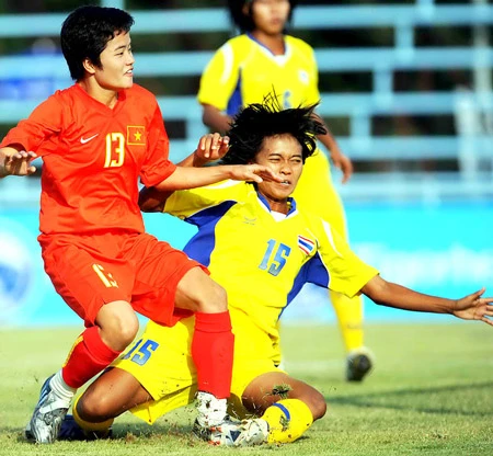Trước trận chung kết bóng đá nữ Việt Nam - Thái Lan (16 giờ hôm nay): Đòi lại vàng!