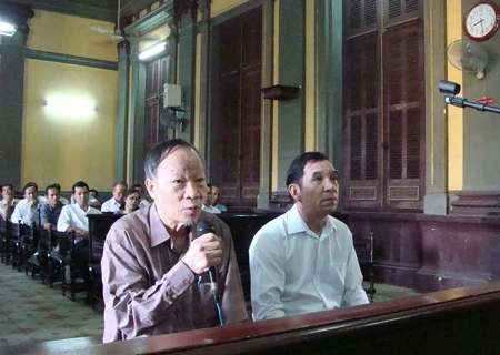 Bị cáo Huỳnh Ngọc Sĩ được hoãn xử phúc thẩm vì sức khỏe kém