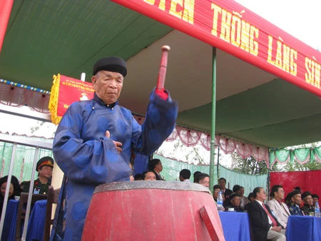 Thừa Thiên-Huế: Khai Hội Vật làng Sình