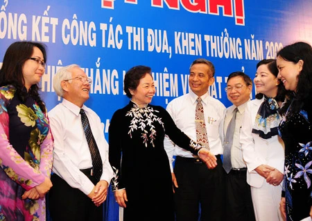 Phong trào thi đua năm 2010: Hiệu quả, thực chất và lan tỏa hơn