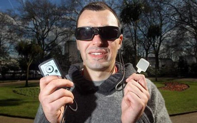 Chế tạo thành công thiết bị “nhìn" bằng lưỡi dành cho người mù