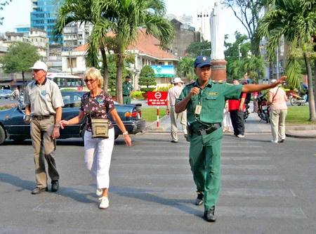 Chiến công thầm lặng của những “Police Tour”