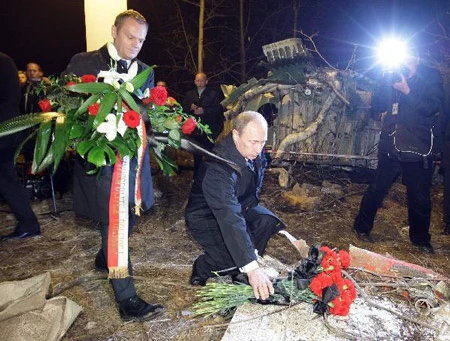 Ba Lan tổ chức quốc tang 1 tuần tưởng niệm cố Tổng thống L.Kaczynski
