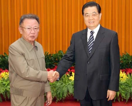 Chủ tịch nước CHDCND Triều Tiên Kim Jong Il thăm Trung Quốc, khẳng định lập trường phi hạt nhân hóa bán đảo Triều Tiên