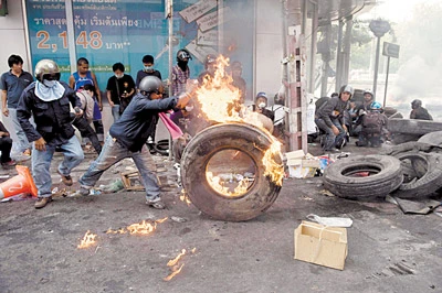 Thái Lan: Ban bố tình trạng khẩn cấp tại 22 tỉnh