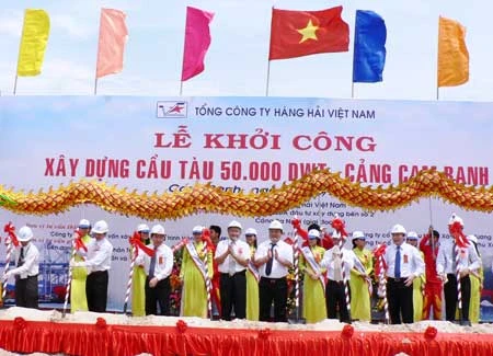 Cảng Cam Ranh: Tăng năng lực bốc xếp lên mức 2,5-3 triệu tấn hàng