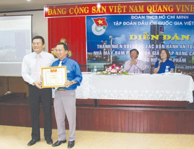 Thanh niên Nhà máy Đạm Phú Mỹ: Với công tác vận hành an toàn, hiệu quả