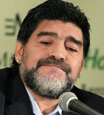 Bilardo vẫn chờ Maradona trở lại
