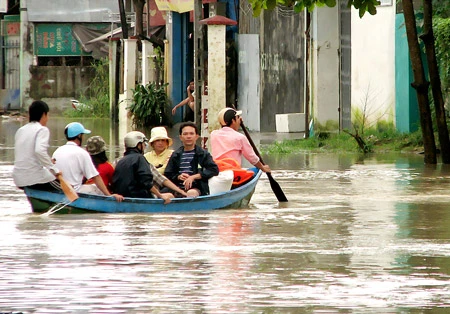 Mưa lớn tại Nam Trung bộ