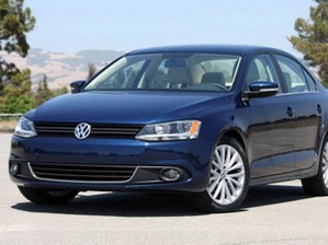 VW bán ba xe Jetta đời 2011 với giá... 5.995 USD