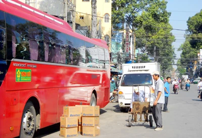 TP Hồ Chí Minh: “Bến cóc” mọc như nấm