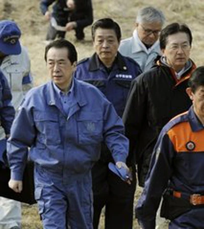 Thủ tướng Nhật Bản lần đầu tiên tới khu vực thảm họa kép hôm 11-3