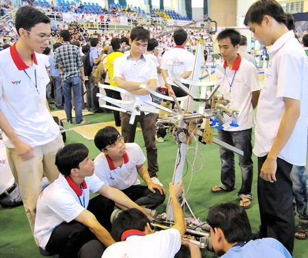 Khởi tranh Robocon 2011 khu vực miền Nam