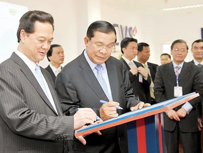 Hội nghị Xúc tiến đầu tư Việt Nam - Campuchia: Phấn đấu đạt kim ngạch thương mại song phương 6,5 tỷ USD vào 2015