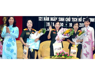 Nhớ mãi những kỷ niệm về Bác