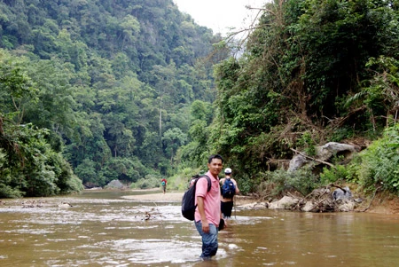 Kỳ vỹ hang Én