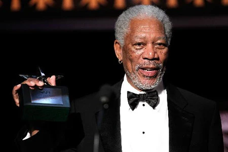 Nam diễn viên Morgan Freeman nhận giải Thành tựu trọn đời 2011