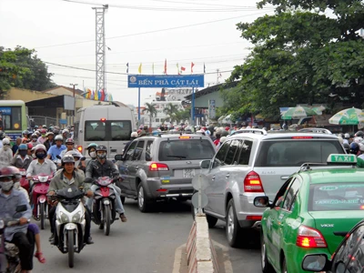 Giảm tải cho phà Cát Lái