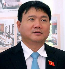 Bộ trưởng Bộ GT- VT Đinh La Thăng: Ưu tiên dự án đường bộ cao tốc Bắc - Nam