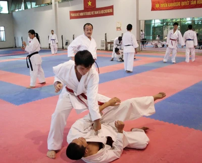 Trung tâm huấn luyện thể thao quốc gia Hà Nội cấm trại